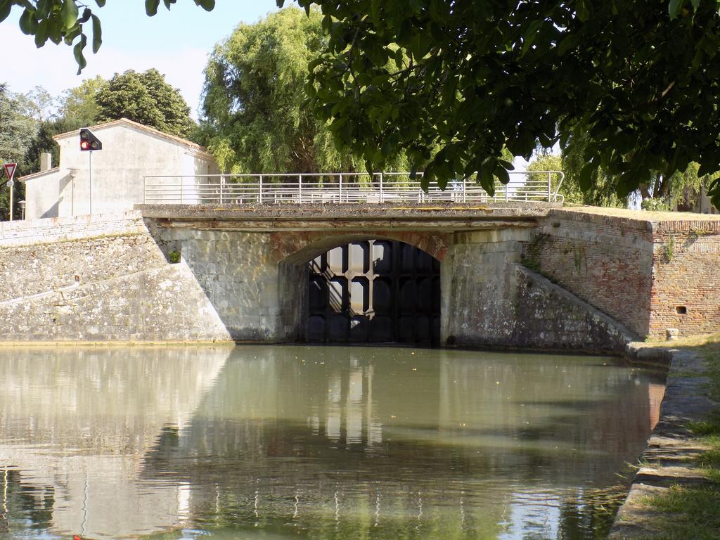 La Bastide De Negra Bed & Breakfast Montesquieu-Lauragais Luaran gambar